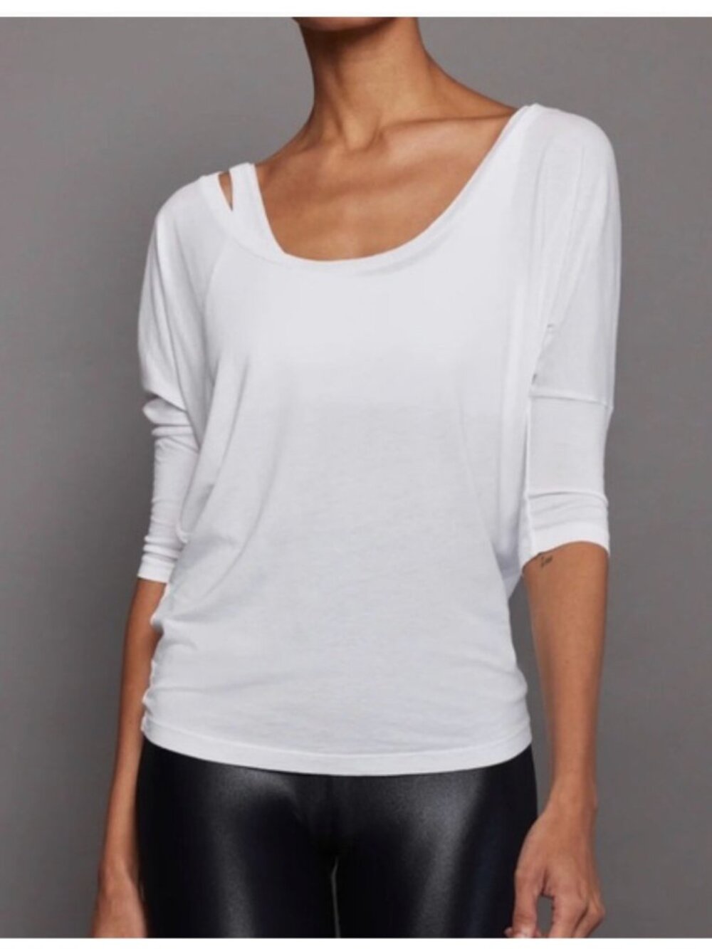 Carbon38 Scoop Neck 3/4 Sleeve Tee Womens Medium White Modal Blend USA